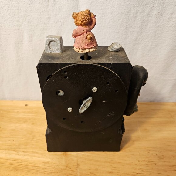 Musical Wind Up Bear Rotary Phone Automations -- ITEM #1933 - Picture 4 of 8
